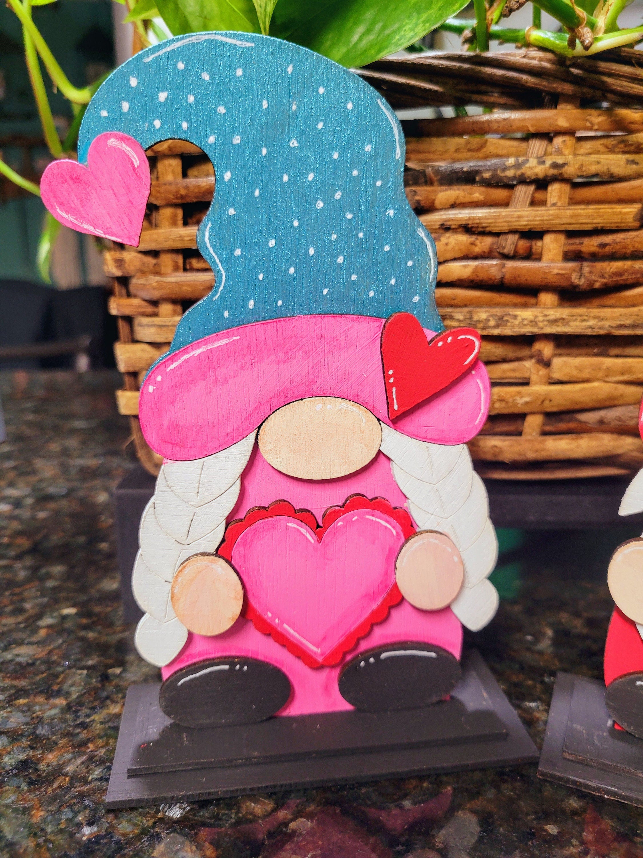 Valentines Gnomes Shelf Sitter