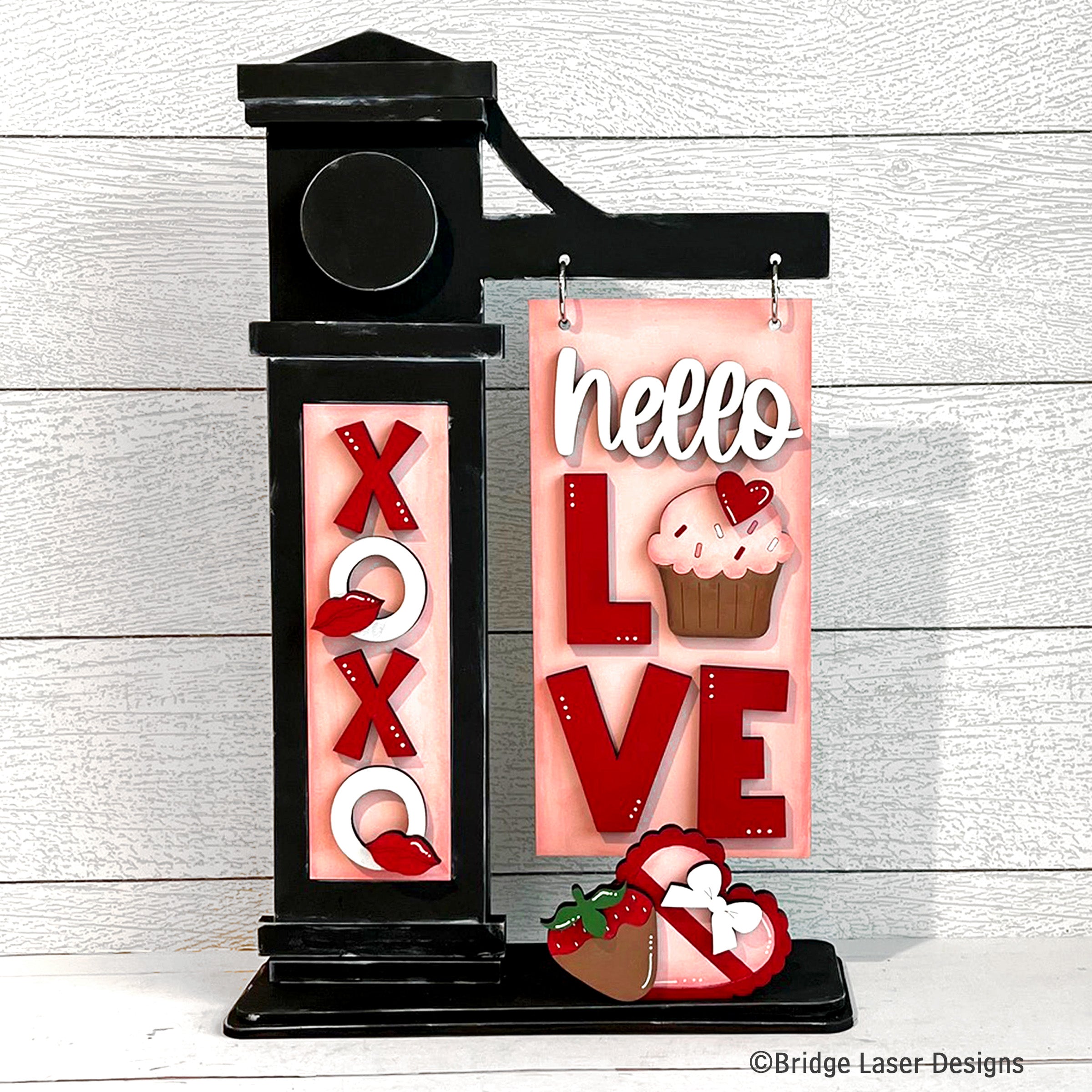 Interchangeable Post Sign & XOXO Valentine Inserts